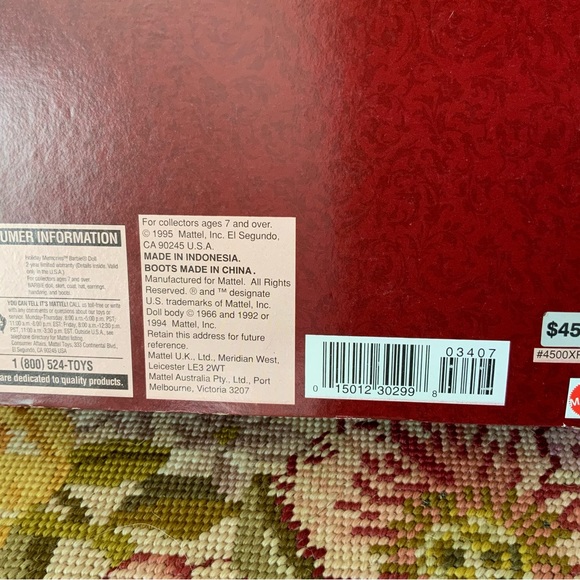 1995 Barbie Holiday Memories Doll NRFB Special Edition 2nd in a Series - Picture 4 of 6